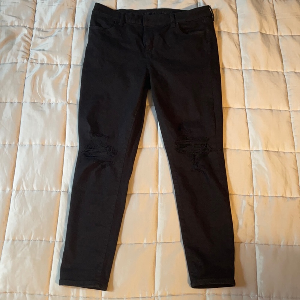 Black American Eagle ripped jeans size 16